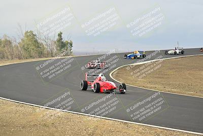 media/Jan-26-2025-CalClub SCCA (Sun) [[cfcea7df88]]/Group 2/Race/